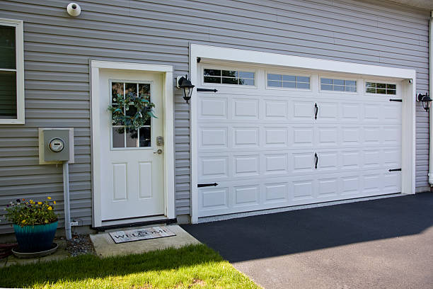 24/7 Emergency Garage Door Panel Replacement experts in Coker, AL